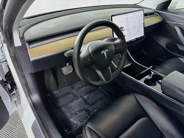 2020 Tesla Model 3 Standard Range Rear-Wheel Drive