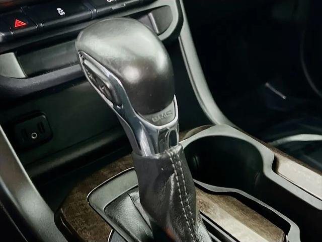 2022 GMC Canyon 2WD Crew Cab Short Box Elevation
