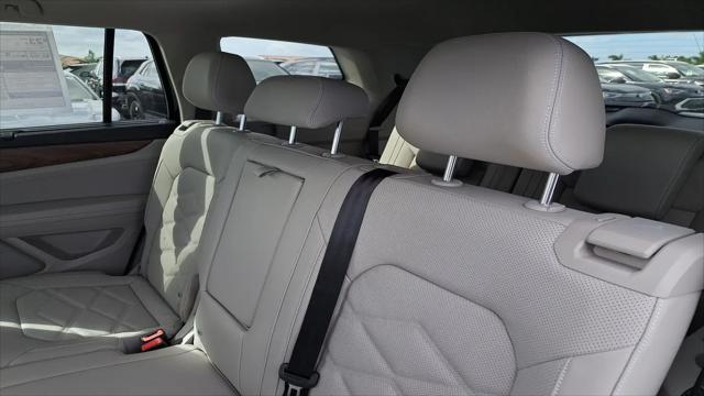 2026 Volkswagen Atlas SE with Technology