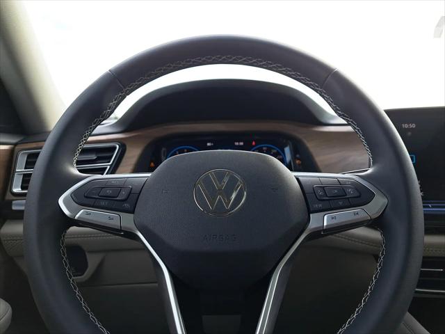 2026 Volkswagen Atlas SE with Technology