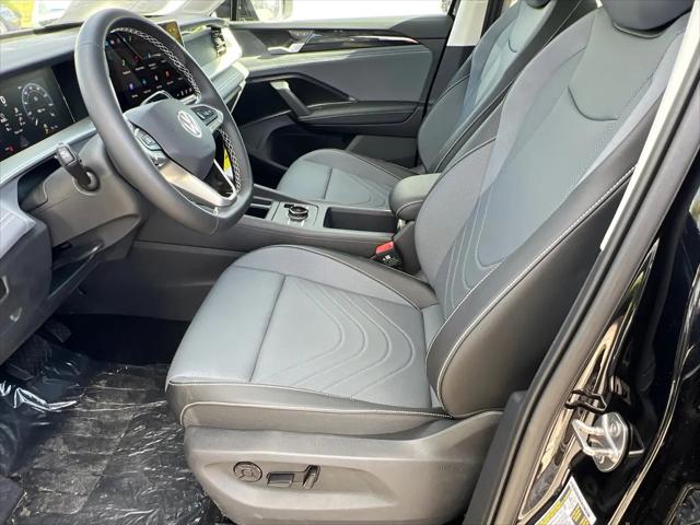 2025 Volkswagen Tiguan 2.0T SE