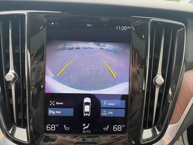 2021 Volvo S60 T6 Momentum