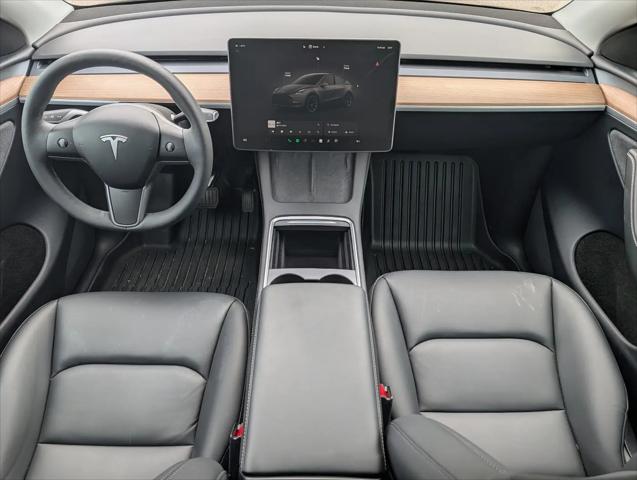 2024 Tesla Model Y Long Range Dual Motor All-Wheel Drive