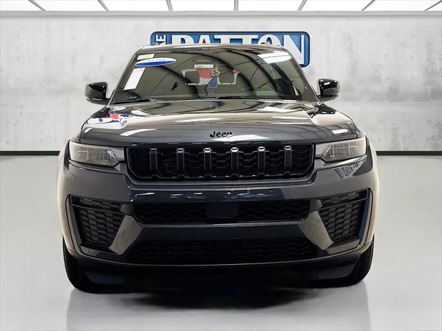 2026 Jeep Grand Cherokee L Altitude 4x2