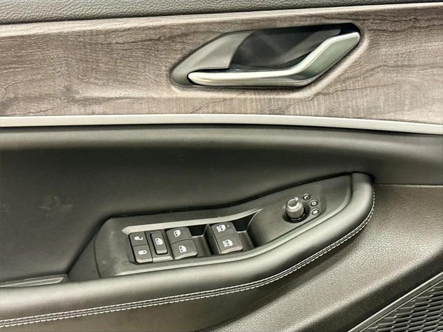 2026 Jeep Grand Cherokee L Altitude 4x2