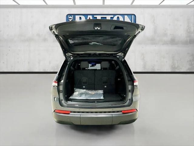 2026 Jeep Grand Cherokee L Altitude 4x2