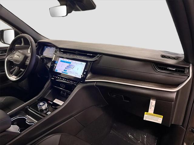 2026 Jeep Grand Cherokee L Altitude 4x2