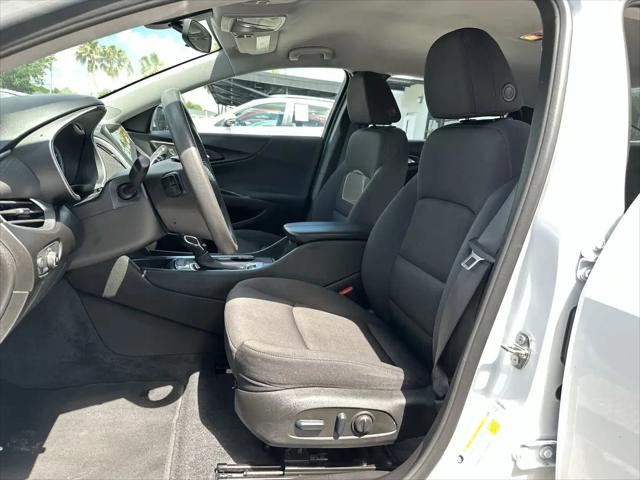 2022 Chevrolet Malibu FWD LT