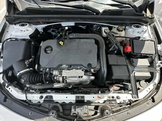2022 Chevrolet Malibu FWD LT