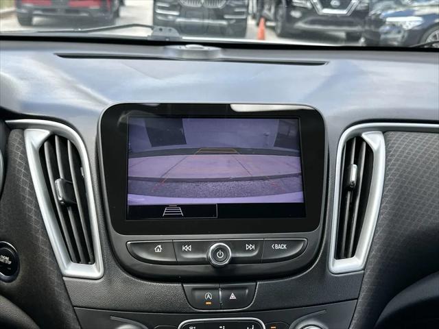 2022 Chevrolet Malibu FWD LT