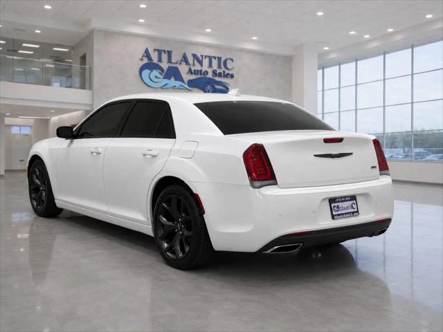 2021 Chrysler 300 300S