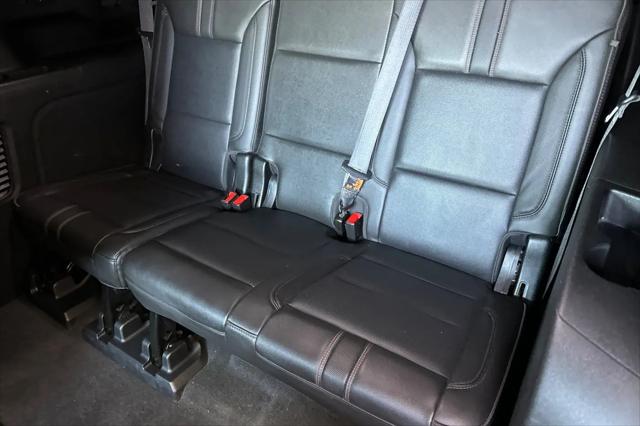 2021 Chevrolet Suburban 4WD RST