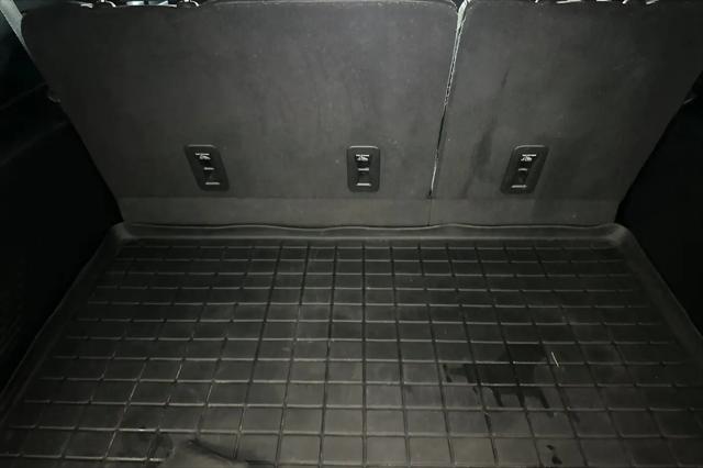 2021 Chevrolet Suburban 4WD RST