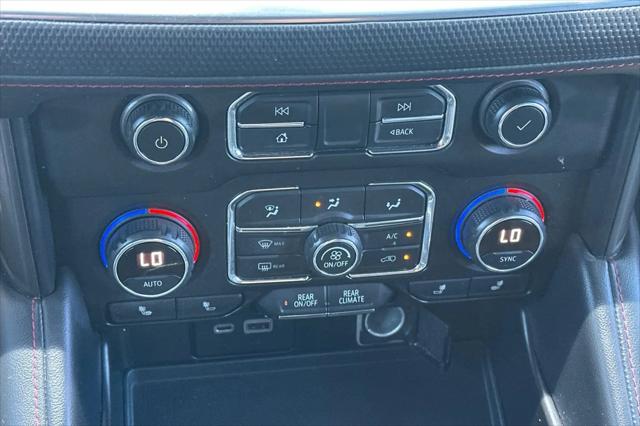 2021 Chevrolet Suburban 4WD RST
