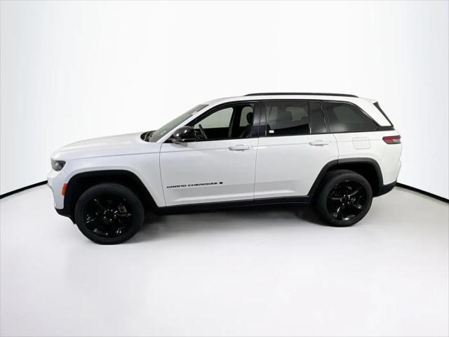 2023 Jeep Grand Cherokee Altitude 4x4