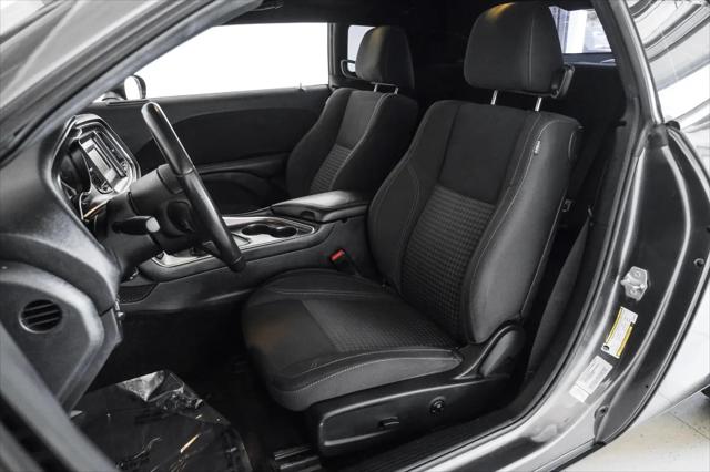 2017 Dodge Challenger SXT
