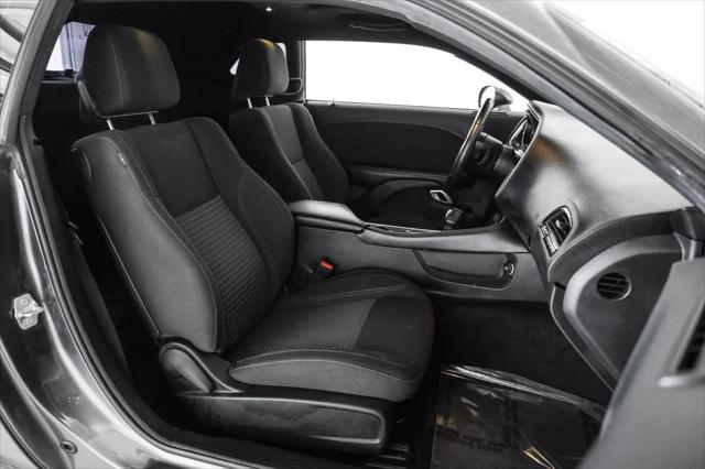 2017 Dodge Challenger SXT
