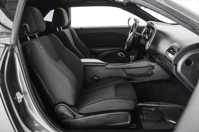 2017 Dodge Challenger SXT