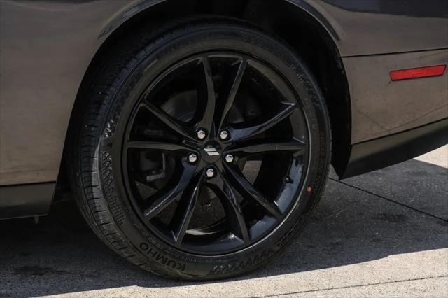 2017 Dodge Challenger SXT