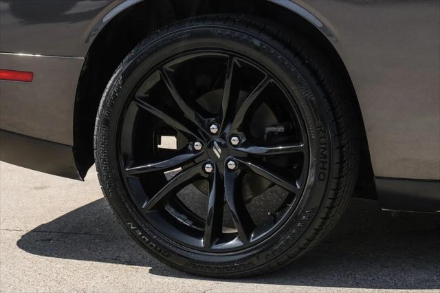 2017 Dodge Challenger SXT