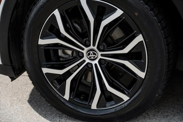 2023 Toyota Crown XLE