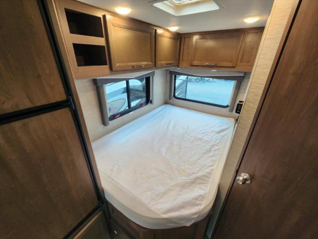 2021 Ford E-350 Cutaway 22E
