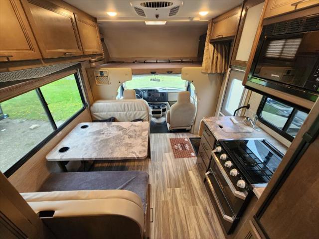 2021 Ford E-350 Cutaway 22E