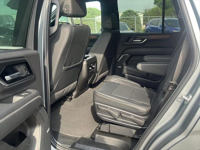 2025 GMC Yukon 4WD Denali
