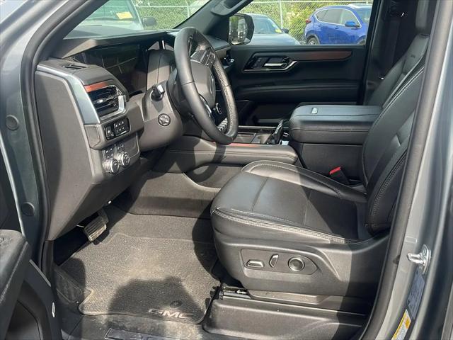 2025 GMC Yukon 4WD Denali