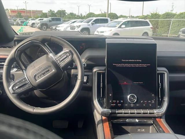2025 GMC Yukon 4WD Denali