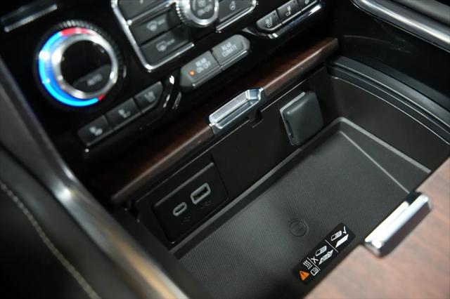 2024 GMC Yukon XL 4WD Denali Ultimate