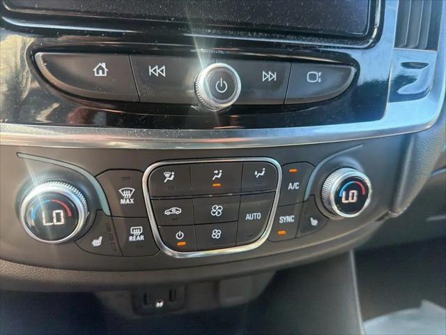 2023 Chevrolet Traverse AWD LT Cloth