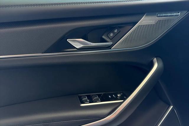 2023 Jaguar F-PACE SVR P550 AWD Automatic
