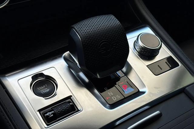 2023 Jaguar F-PACE SVR P550 AWD Automatic