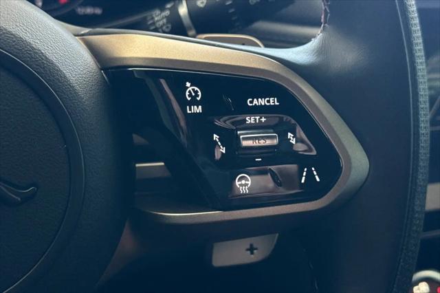 2023 Jaguar F-PACE SVR P550 AWD Automatic