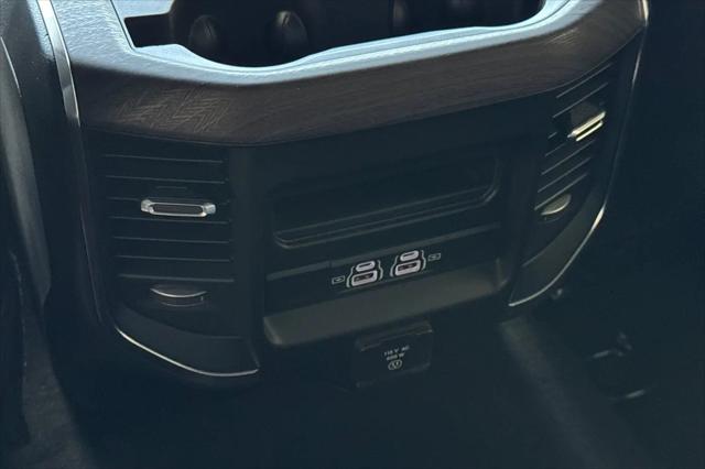 2025 Ram 3500 Laramie Crew Cab 4x4 8' Box