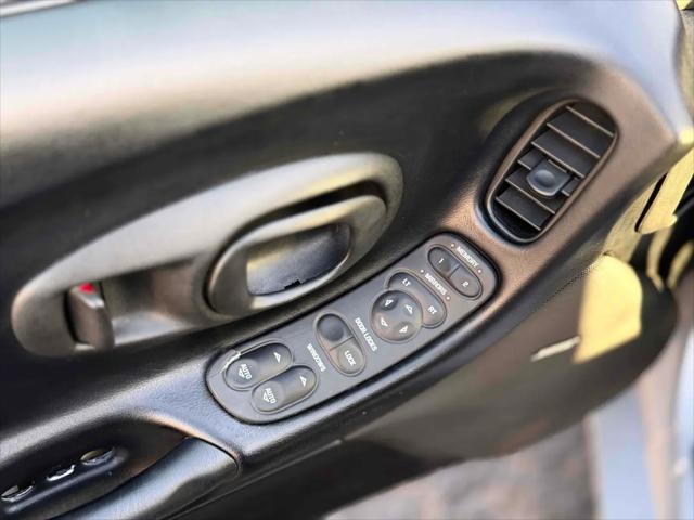 2001 Chevrolet Corvette Base