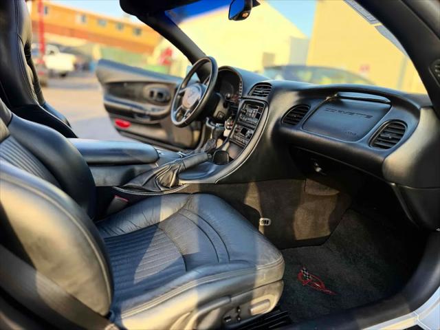2001 Chevrolet Corvette Base