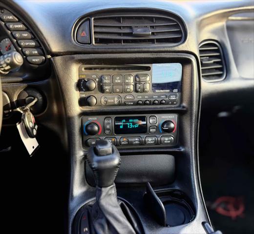 2001 Chevrolet Corvette Base