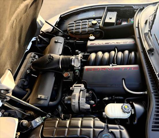 2001 Chevrolet Corvette Base
