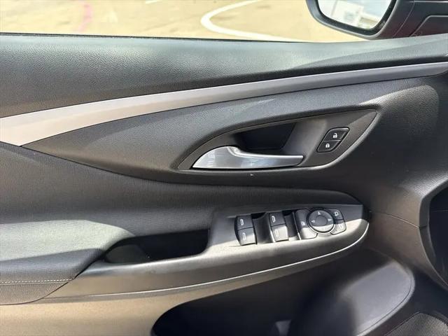 2026 Buick NV Preferred FWD
