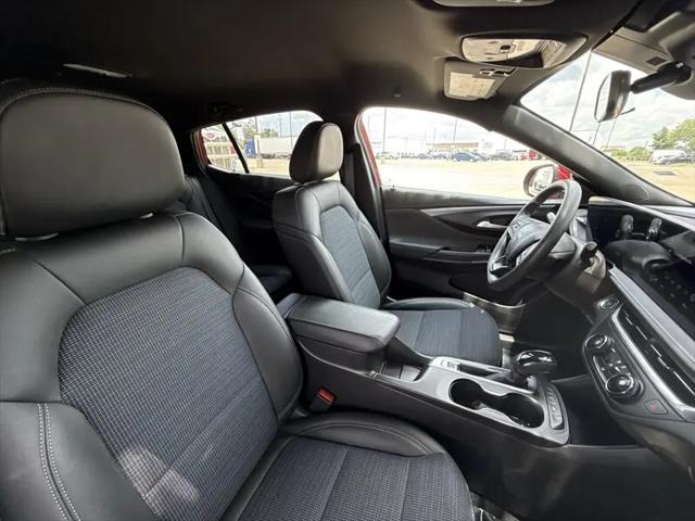 2026 Buick NV Preferred FWD