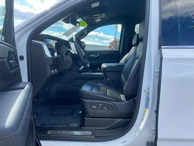 2025 GMC Yukon XL 4WD Denali
