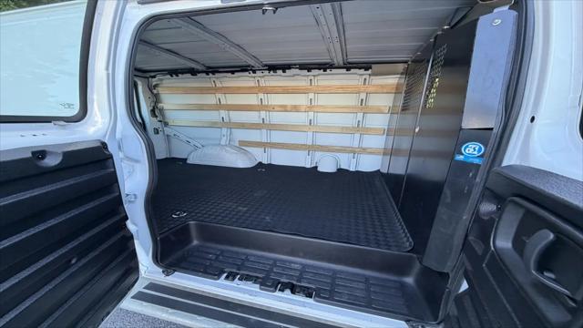 2025 GMC Savana Cargo RWD 2500 Regular Wheelbase Work Van