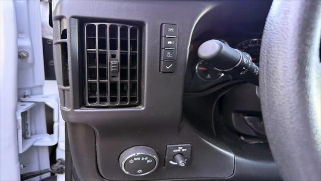 2025 GMC Savana Cargo RWD 2500 Regular Wheelbase Work Van