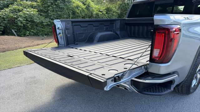 2026 GMC Sierra 1500 Crew Cab, Short Bed, SLT, 4WD