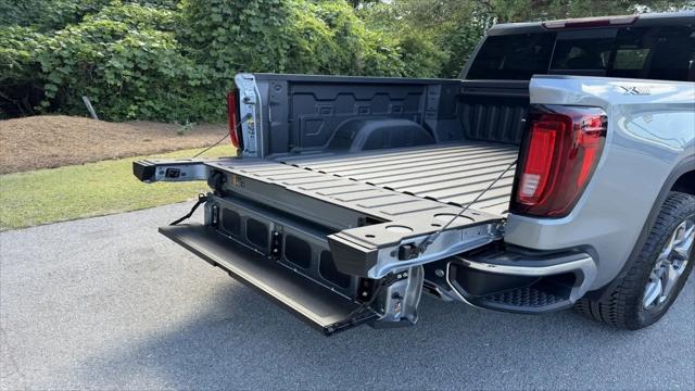 2026 GMC Sierra 1500 Crew Cab, Short Bed, SLT, 4WD