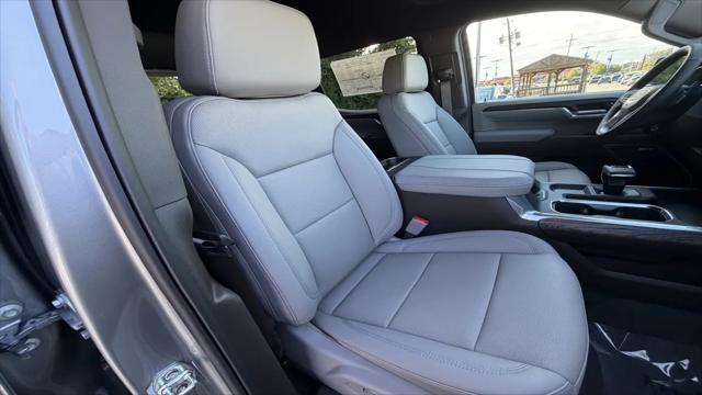 2026 GMC Sierra 1500 Crew Cab, Short Bed, SLT, 4WD