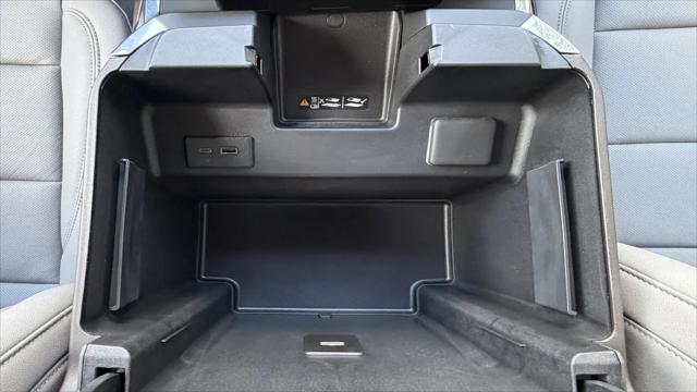 2026 GMC Sierra 1500 Crew Cab, Short Bed, SLT, 4WD