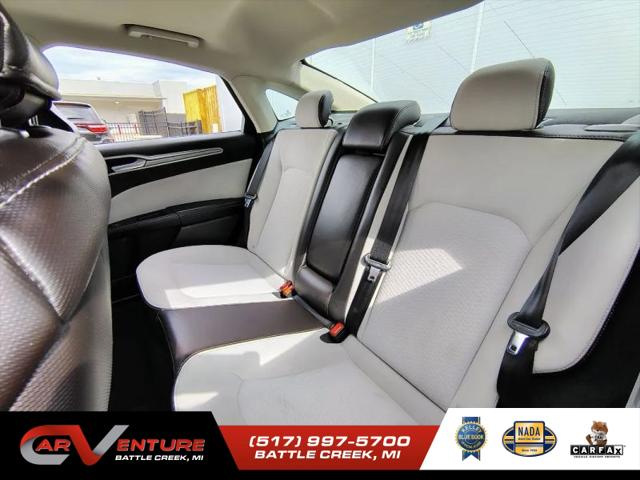 2020 Ford Fusion SE